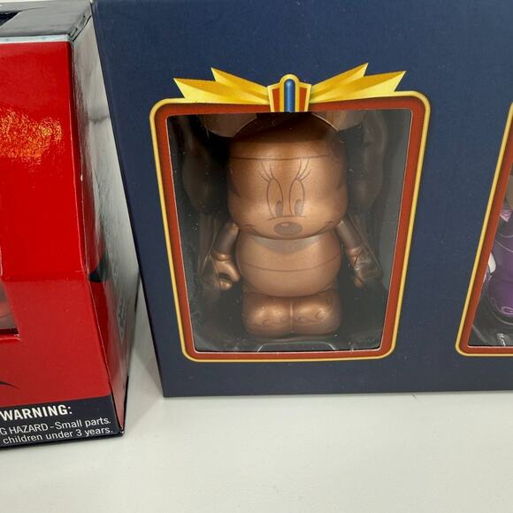 New Disney Vinylmation Lot Of 3 – DCL Fantasy Minnie + NYC Inaugural 3" Figures - Picture 3 of 13